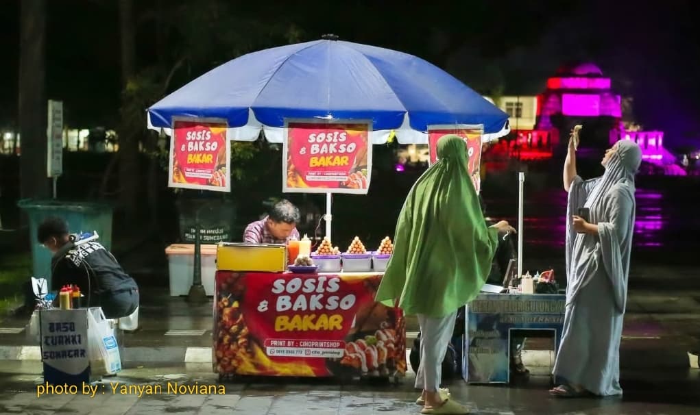 Suka Duka Pedagang Kecil di Bulan Ramadan 