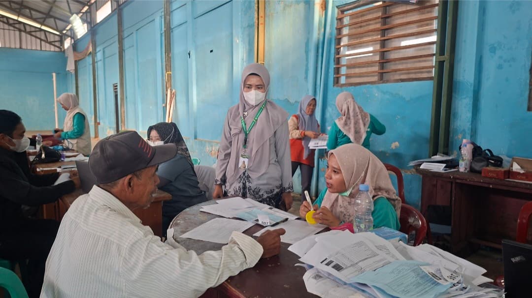 Program Rontgen Gratis di Bale Desa Nagarawangi, Deteksi Dini Penyakit Paru bagi Warga Rancakalong 