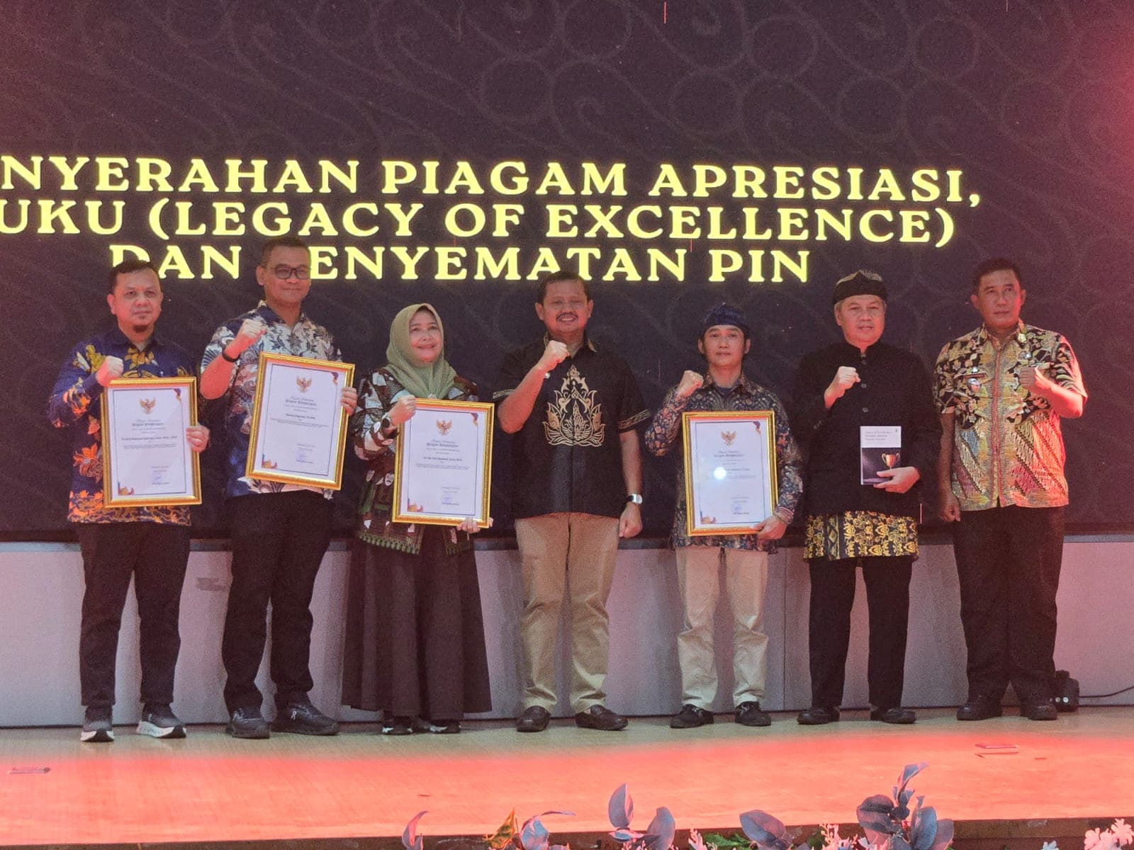 Dari PNS Berprestasi Tingkat Jawa Barat hingga Memimpin Kecamatan Rancakalongl
