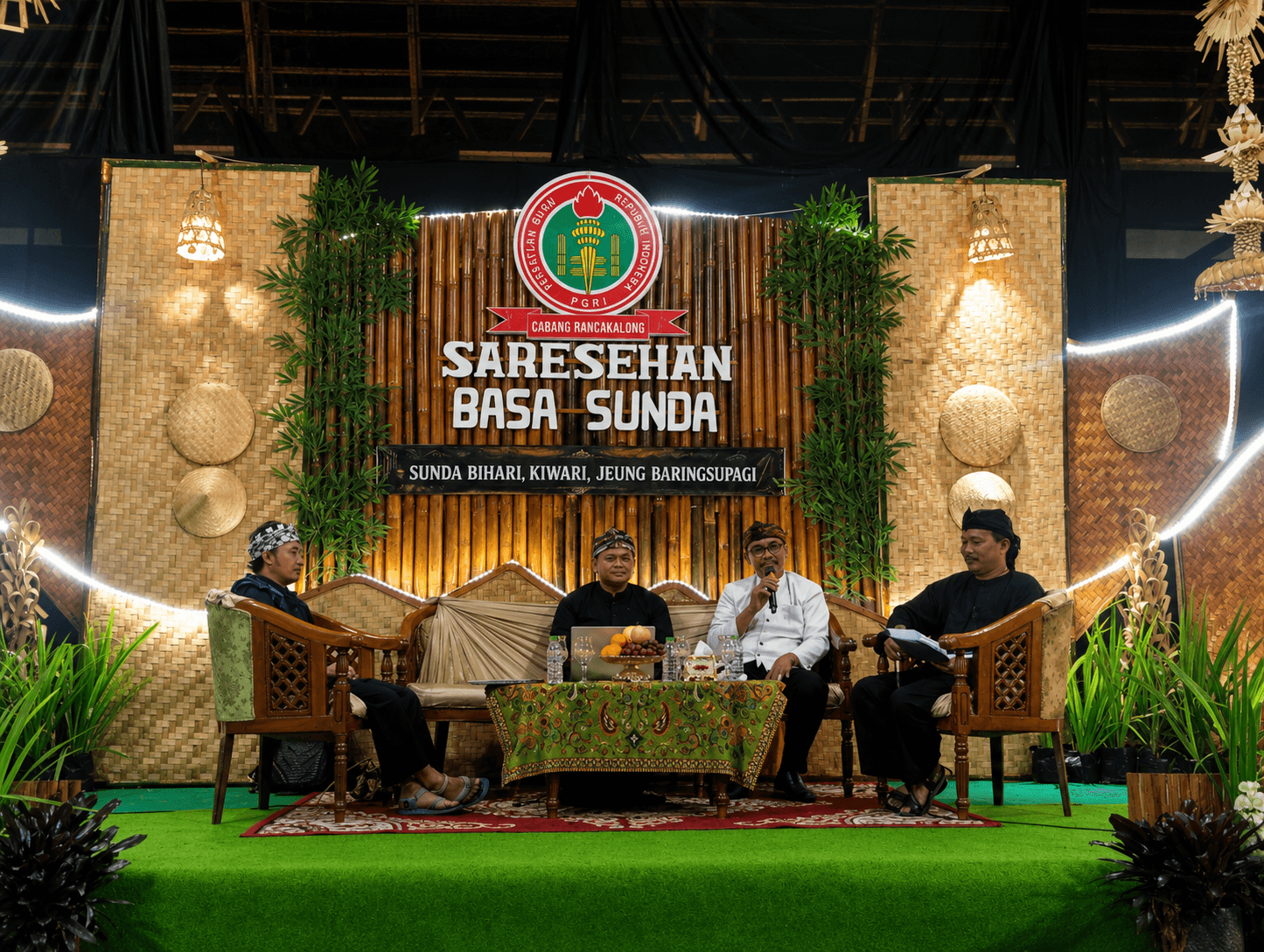 Saresehan Basa Sunda PGRI Rancakalong: Merawat Bahasa, Menjaga Jati Diri