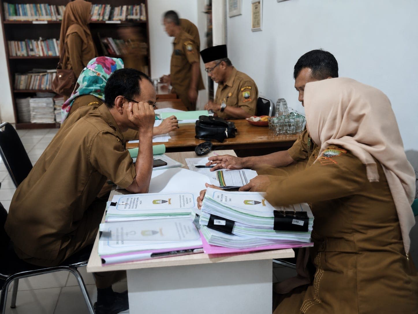 Monev APBDes Semester I Tahun 2026 di Kecamatan Rancakalong Berjalan Lancar, Empat Desa Rampung Dievaluasi 